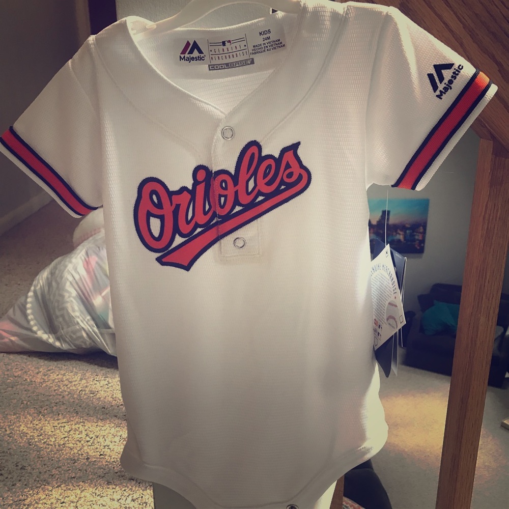 NWT O’s Onesie!